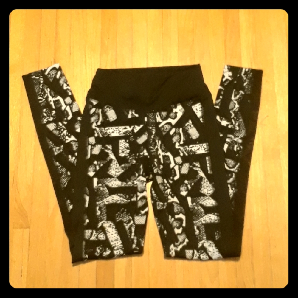 Pop Fit Patterned Workout Leggings